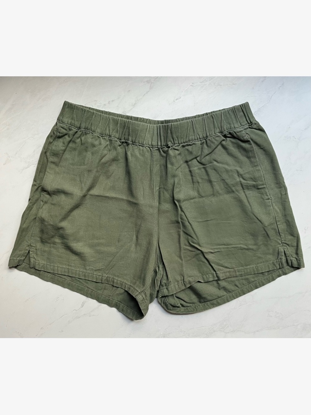 Madewell • S • Olive Green Pull On Shorts